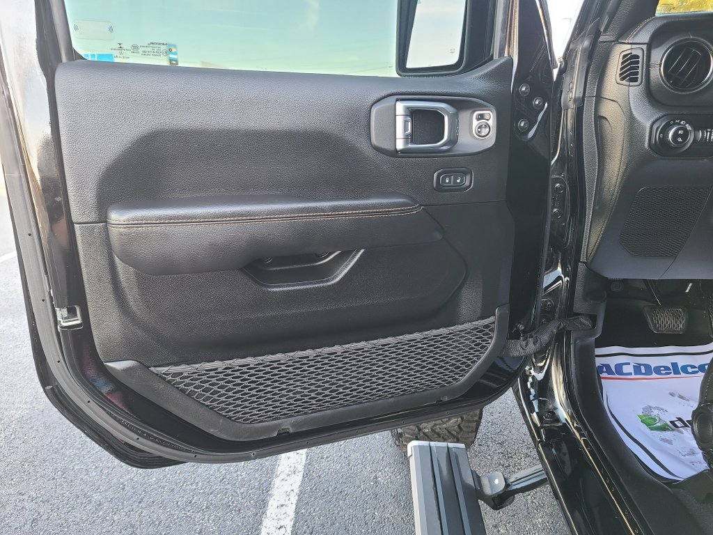 Used 2022 Jeep Gladiator Overland AWD/4WD image 19