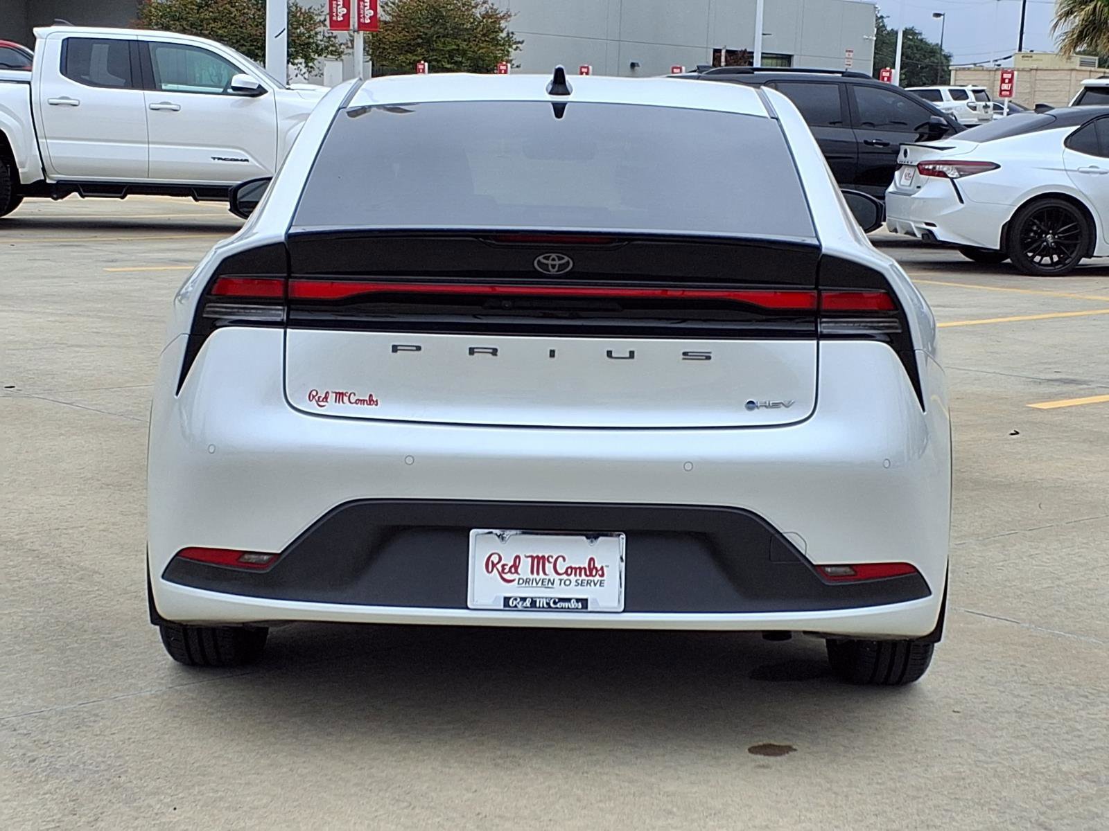 Used 2026 Toyota Prius LE FWD image 6