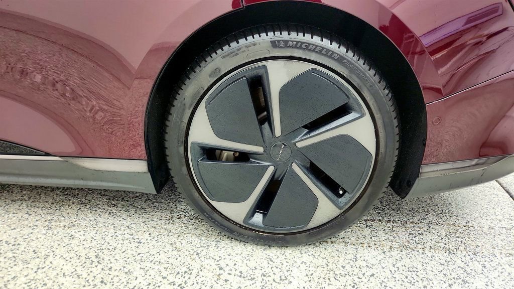 Used 2024 Lucid Air Touring image 9