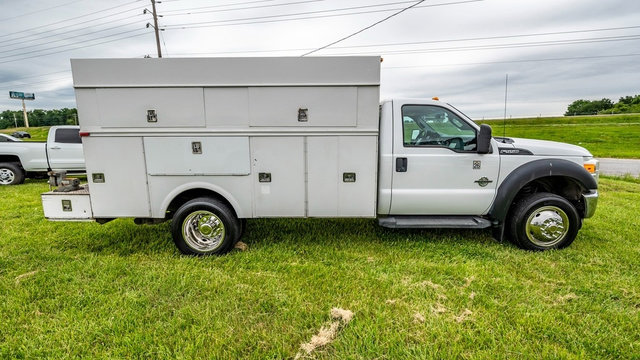Used 2013 Ford F550 2WD Regular Cab Super Duty w/ Payload Upgrade Pkg image 2