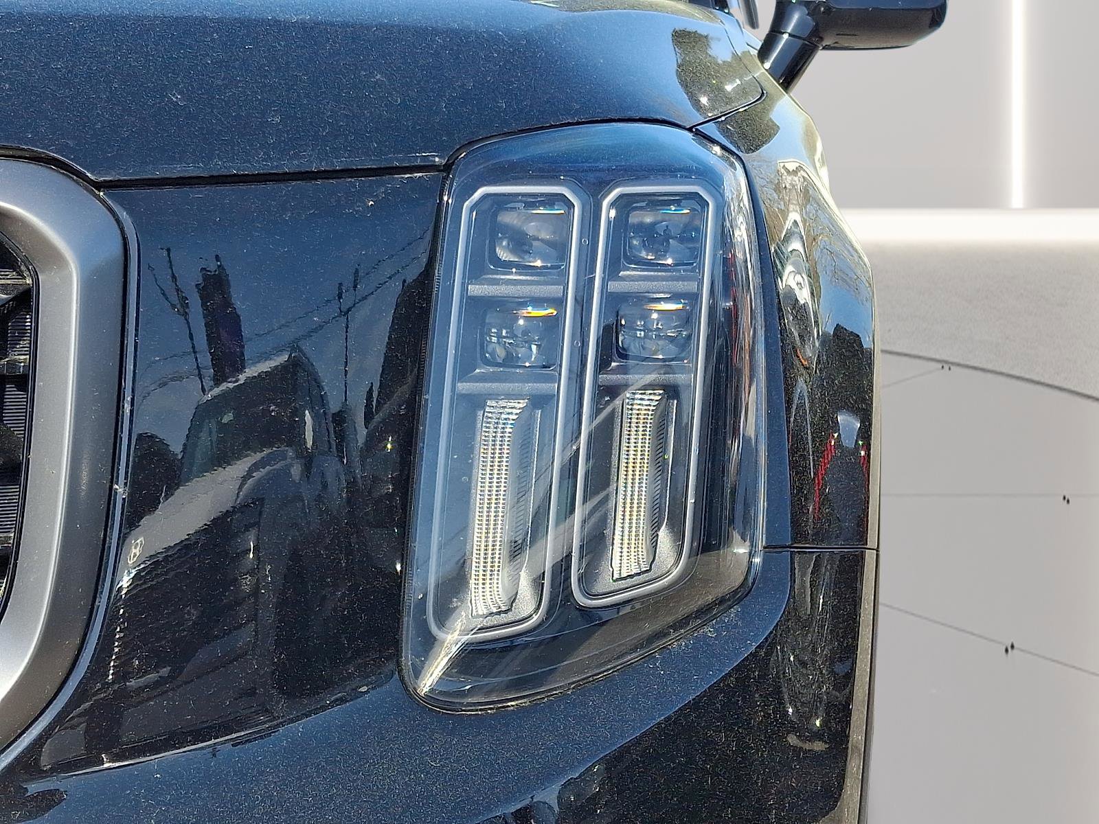 Used 2023 Kia Telluride SX X-Line image 11
