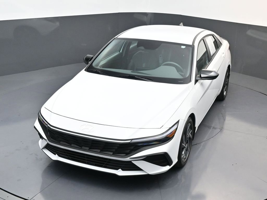 Used 2025 Hyundai Elantra Sport image 20