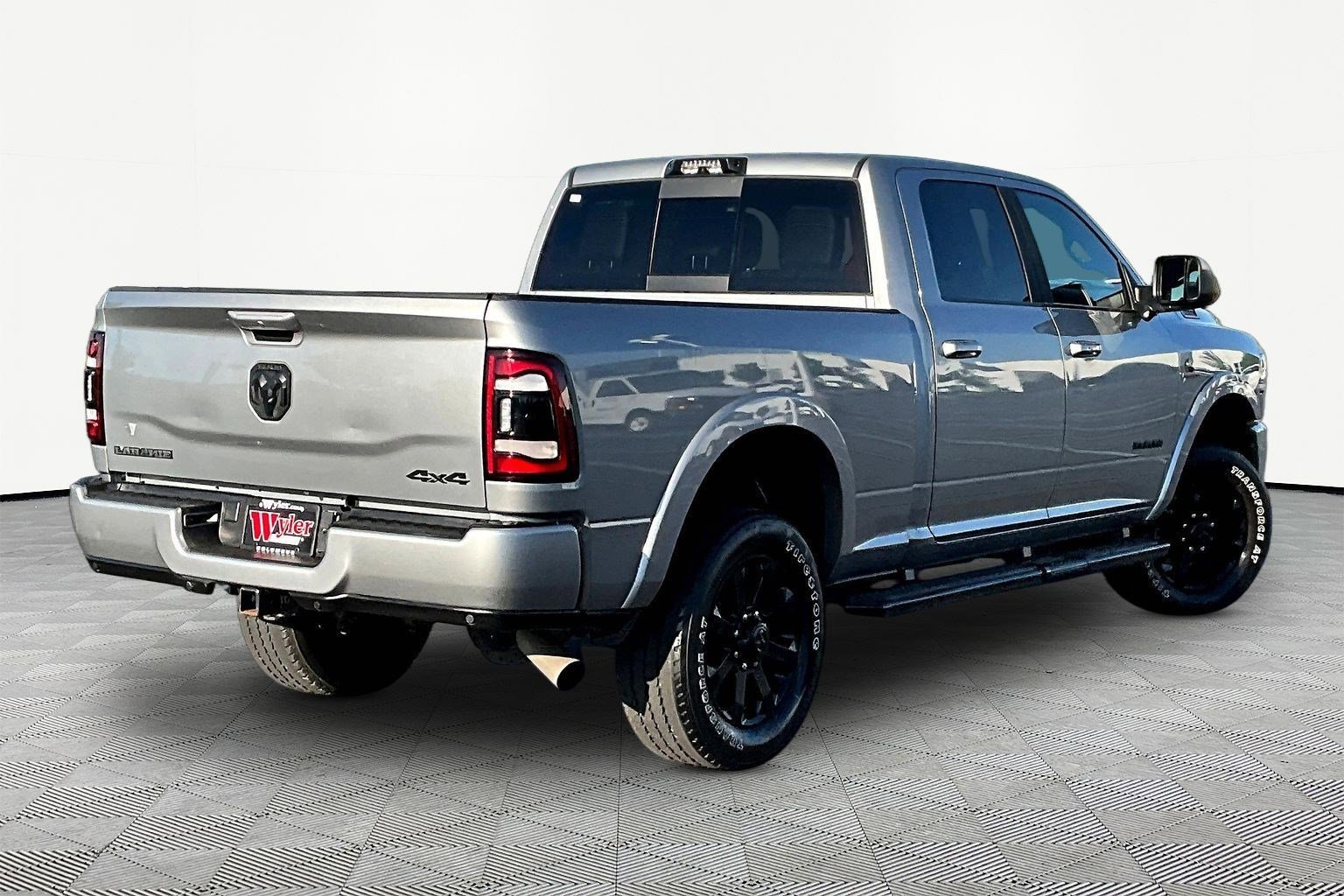 Used 2022 RAM 3500 Laramie w/ Night Edition AWD/4WD image 6