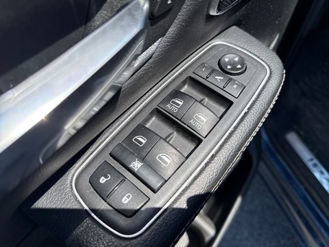 Used 2021 RAM 1500 Laramie w/ Sport Appearance Package AWD/4WD image 24