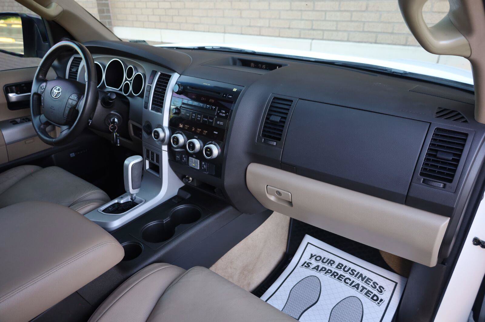 Used 2008 Toyota Sequoia Limited AWD/4WD image 31