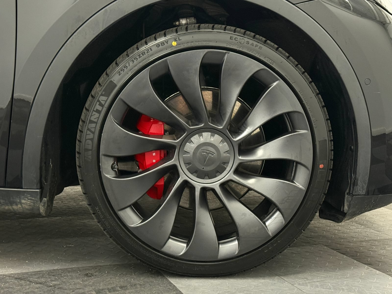 Used 2022 Tesla Model Y Performance AWD/4WD image 8