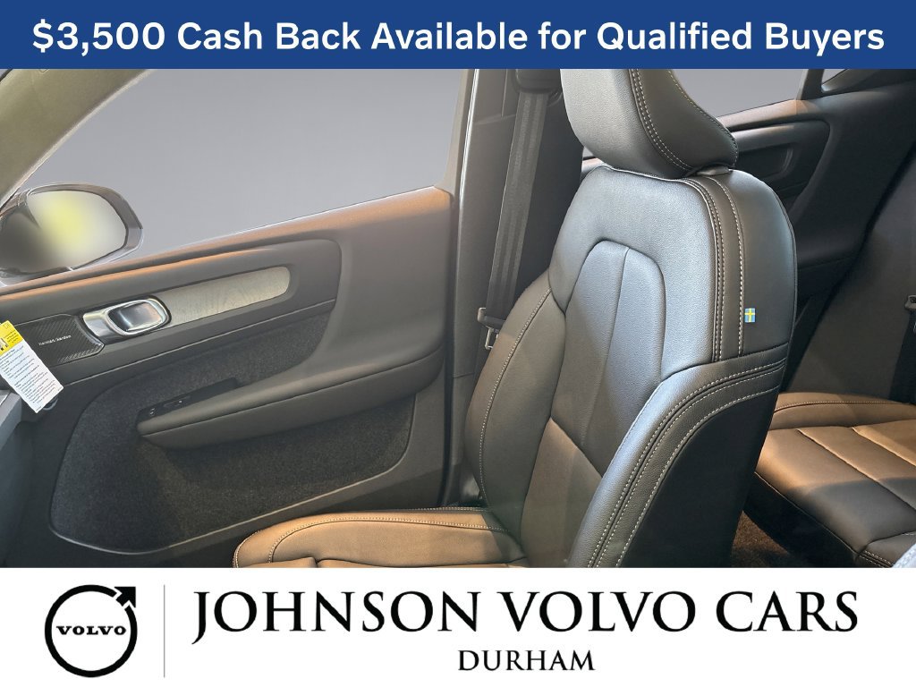 New 2026 Volvo XC40 B5 Plus w/ Climate Package AWD/4WD image 19