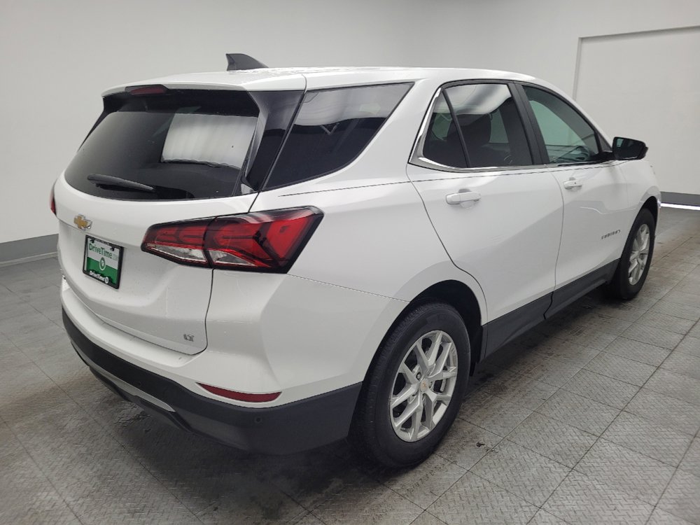 Used 2024 Chevrolet Equinox LT w/ LPO, Floor Liner Package FWD image 9