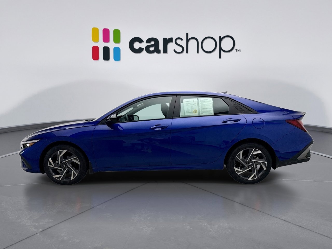 Used 2025 Hyundai Elantra Sport image 2