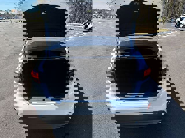 Used 2025 Toyota Corolla LE image 9