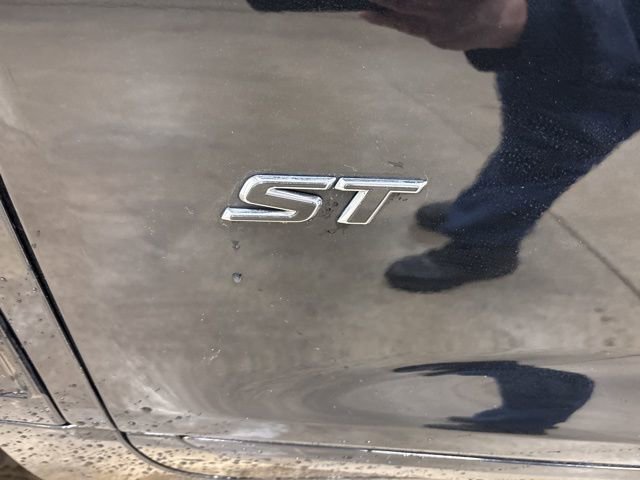 Used 2025 Buick Enclave Sport Touring image 11