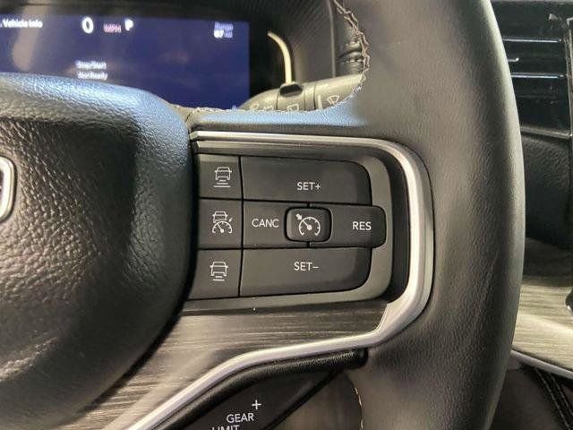 Used 2024 Jeep Wagoneer L Series II w/ Flexible Seating Group image 18