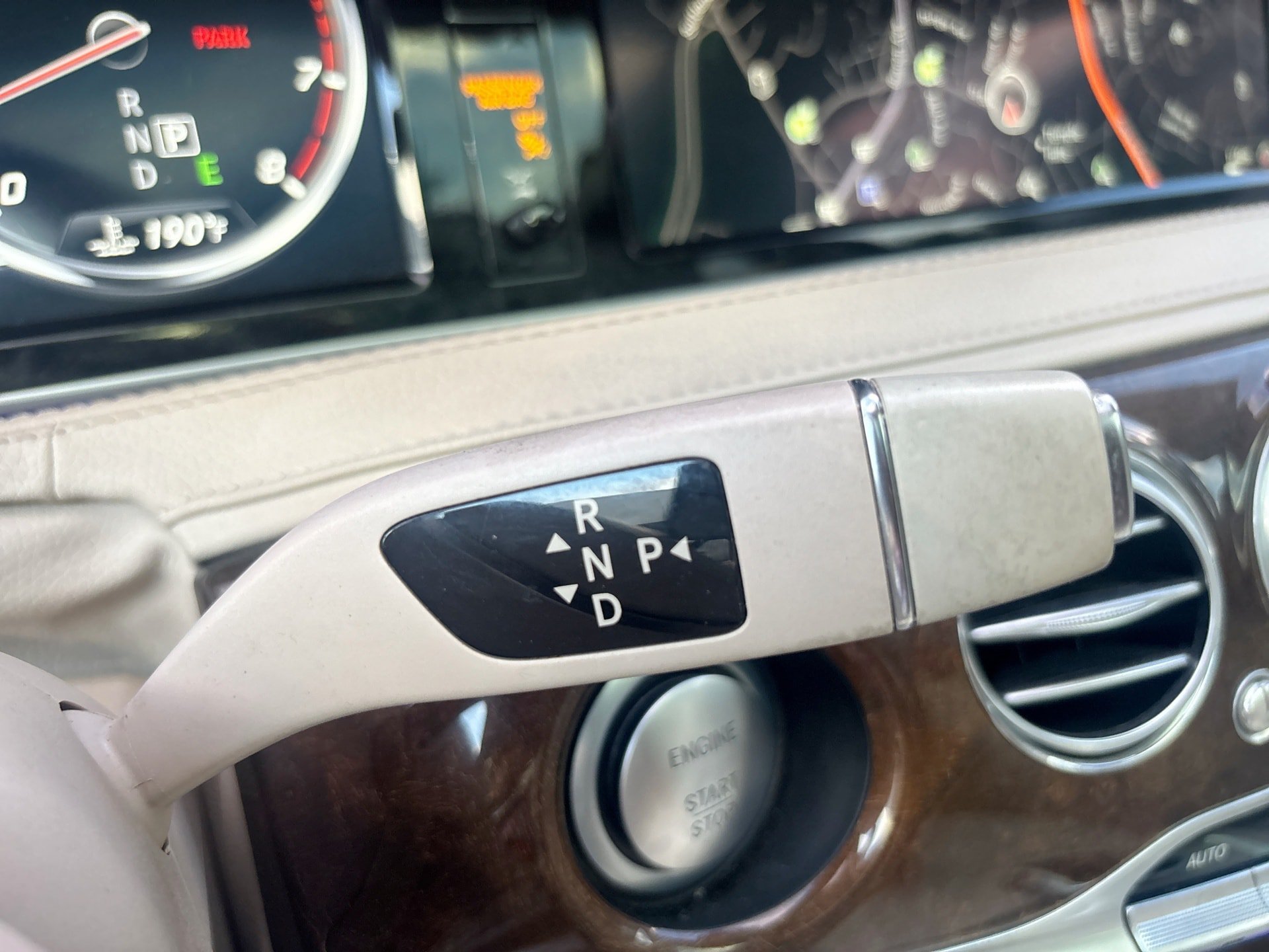 Used 2017 Mercedes-Benz S 550 4MATIC Sedan image 23