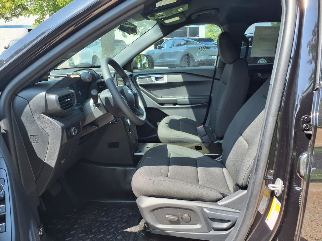 New 2025 Ford Explorer 4WD Police Interceptor image 18