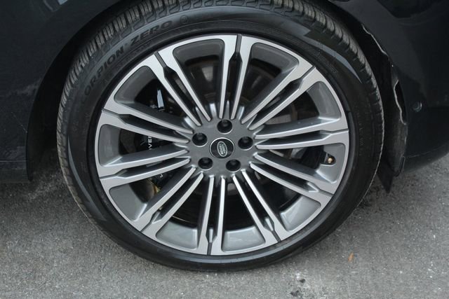 Used 2023 Land Rover Range Rover SE image 9