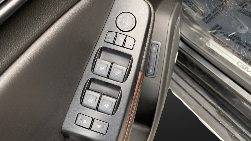 Used 2020 GMC Yukon SLT AWD/4WD image 22