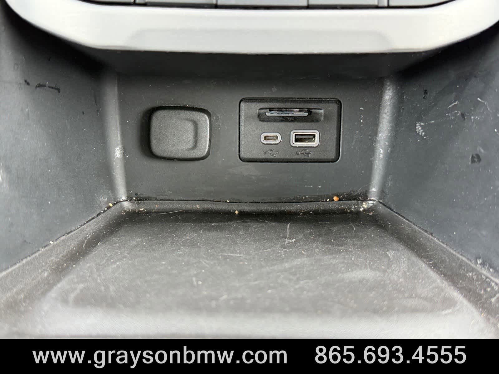 Used 2021 GMC Acadia SLT AWD/4WD image 27