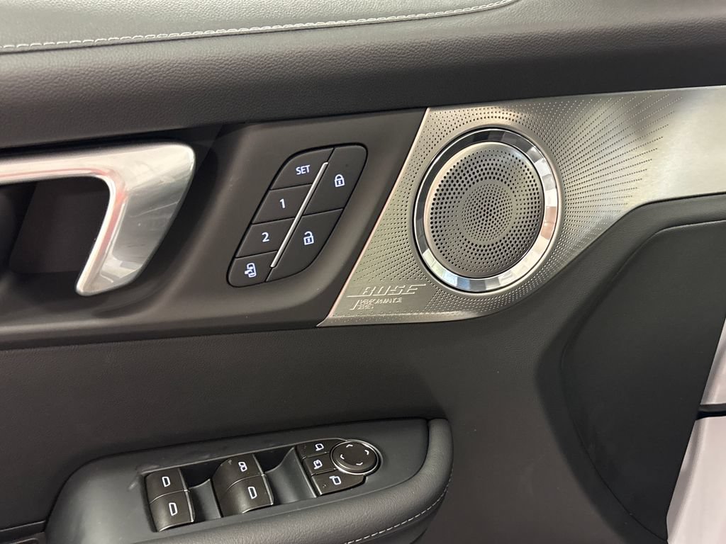 New 2026 Buick Enclave Avenir w/ Super Cruise Package FWD image 23