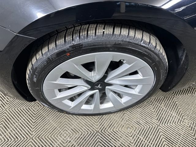 Used 2023 Tesla Model 3 Standard Range image 10