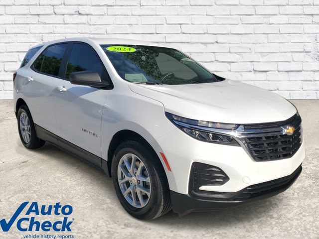 Certified 2024 Chevrolet Equinox LS w/ LS Convenience Package FWD image 4