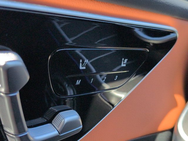 Used 2025 Mercedes-Benz C 300 Sedan image 25