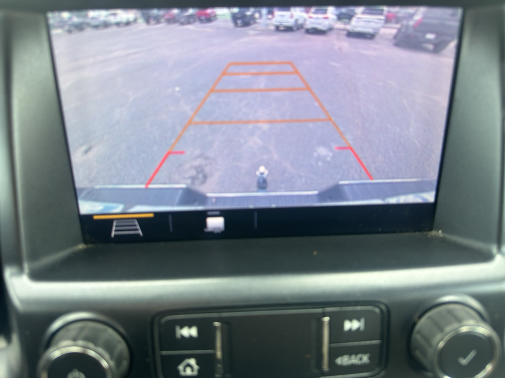 Used 2020 GMC Canyon SLT w/ Driver Alert Package RWD image 25