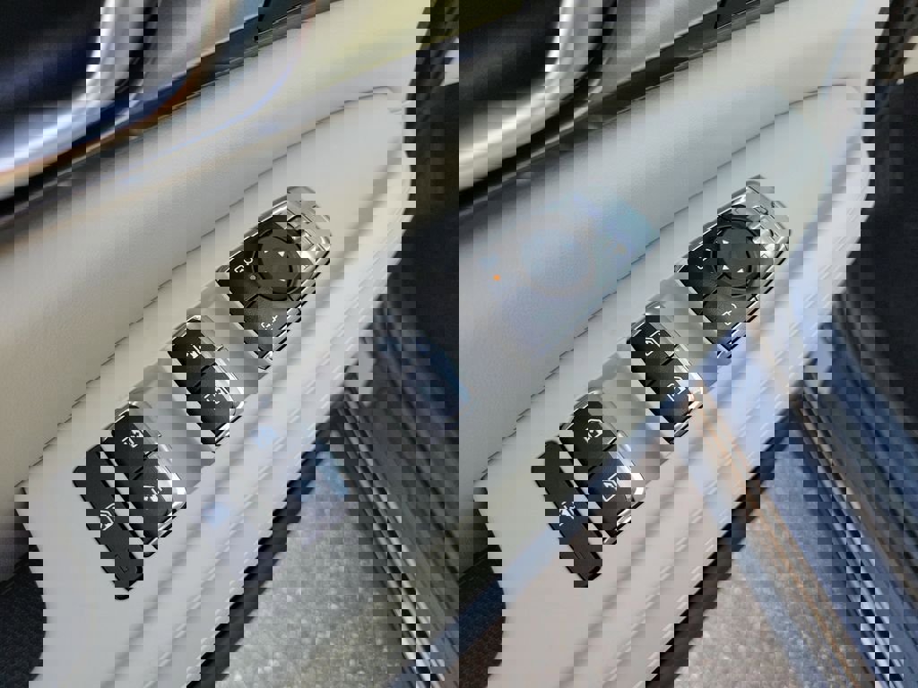 New 2026 Kia Carnival SX FWD image 22