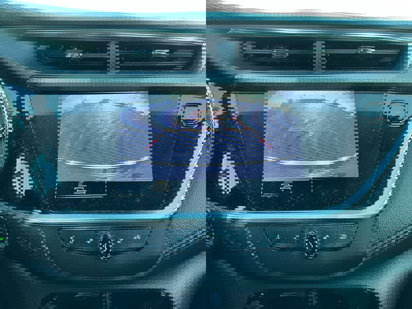 Used 2021 Buick Encore GX Select image 19