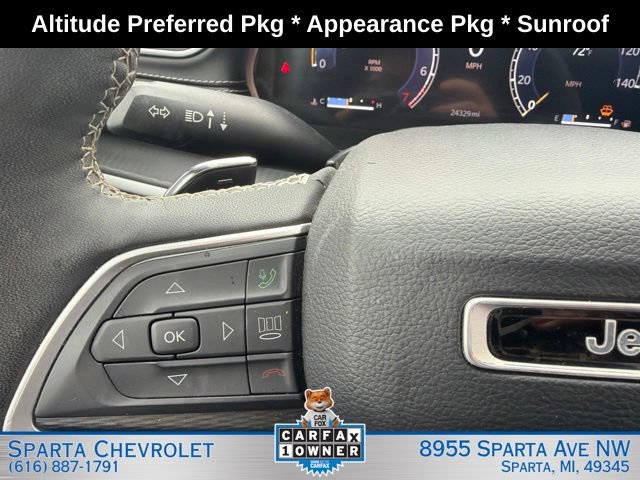Used 2024 Jeep Grand Cherokee Altitude AWD/4WD image 19