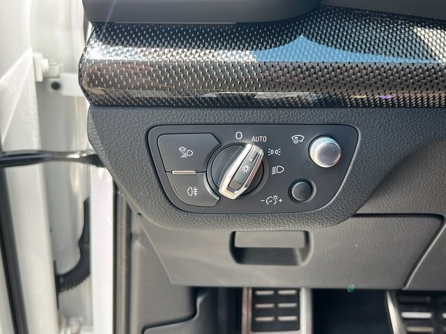 Used 2018 Audi SQ5 Prestige w/ Prestige Package AWD/4WD image 22
