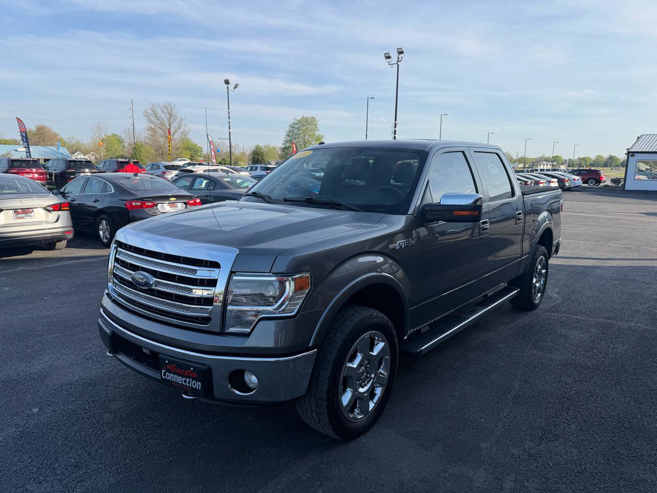 Used 2014 Ford F150 Lariat w/ Equipment Group 502A Luxury AWD/4WD image 9