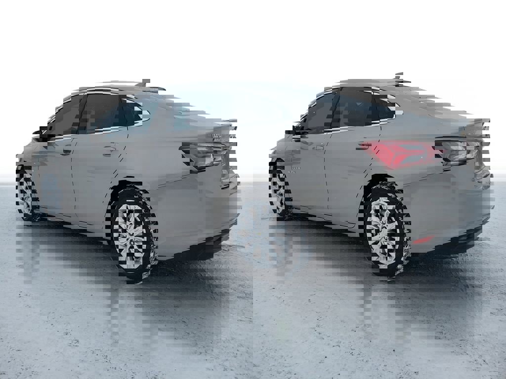 Used 2022 Chevrolet Malibu LT image 3