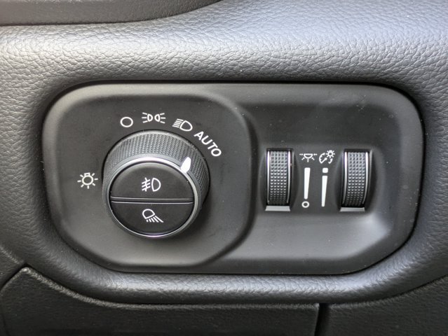 New 2026 RAM 1500 4x4 Crew Cab image 24