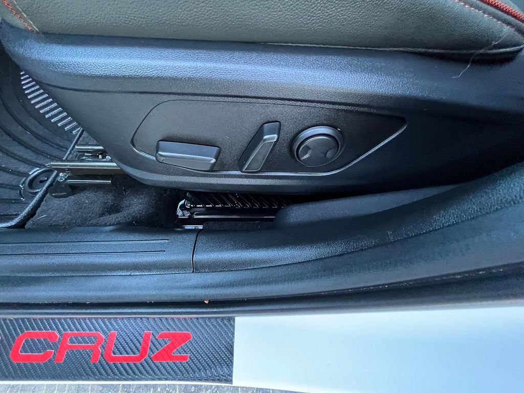 Used 2025 Hyundai Santa Cruz Limited image 9