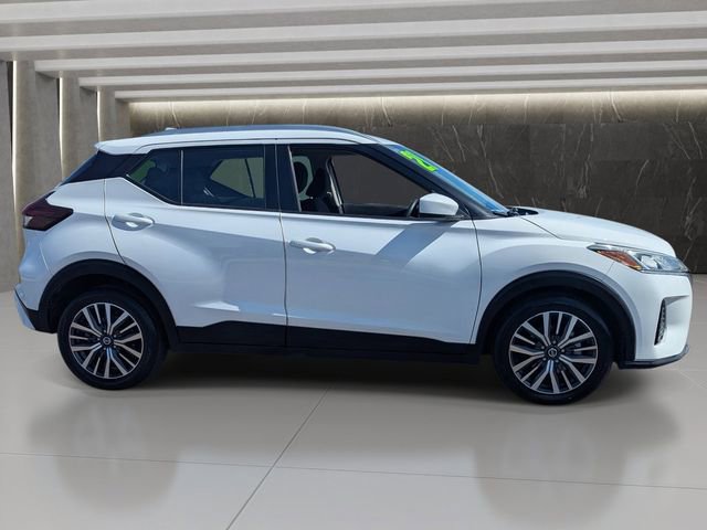 Used 2021 Nissan Kicks SV image 7