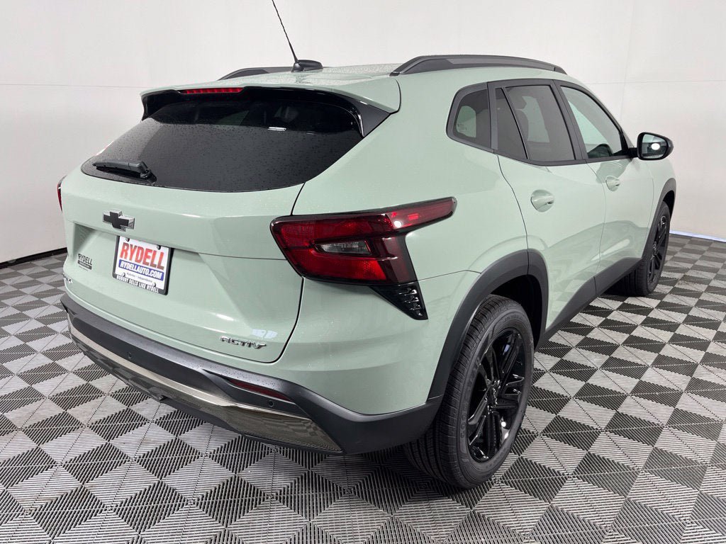 New 2026 Chevrolet Trax ACTIV w/ Sunroof Package FWD image 4