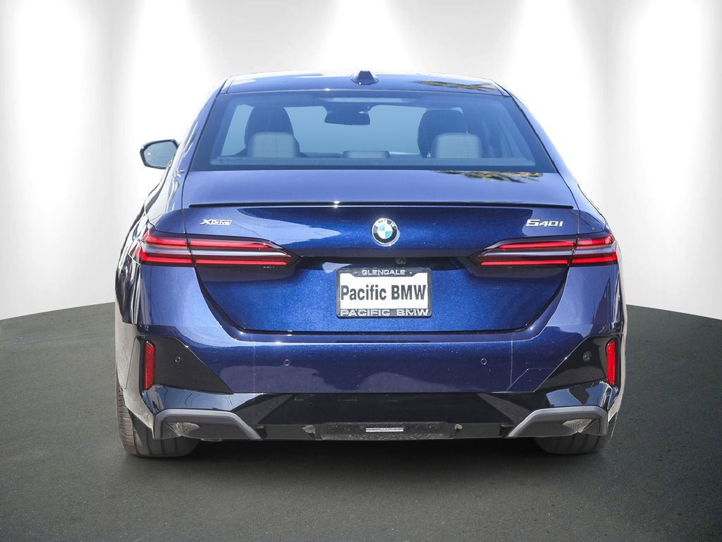 New 2026 BMW 540i xDrive w/ M Sport Package AWD/4WD image 5