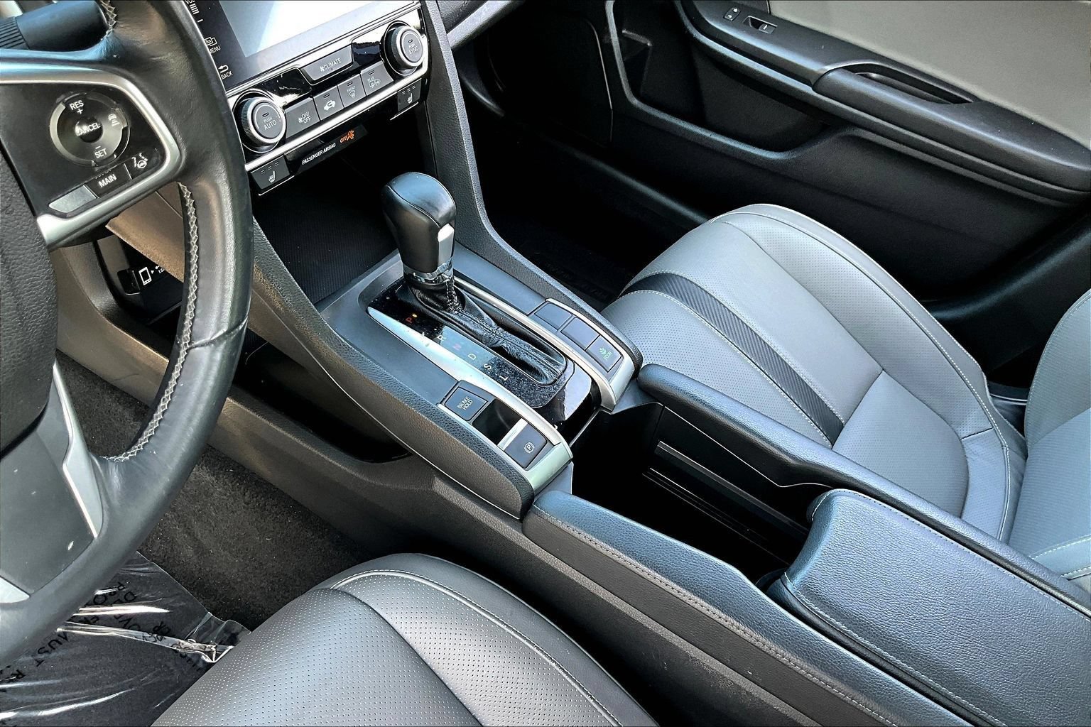 Used 2018 Honda Civic Touring image 18