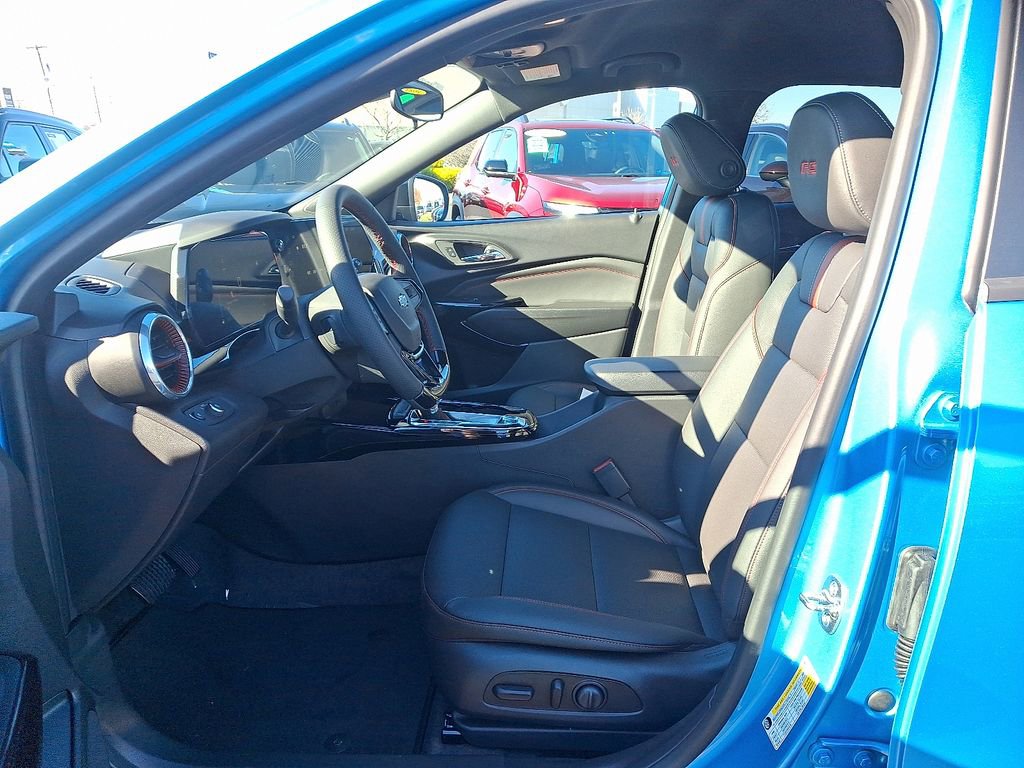 New 2026 Chevrolet Trax RS w/ Driver Confidence Package image 6