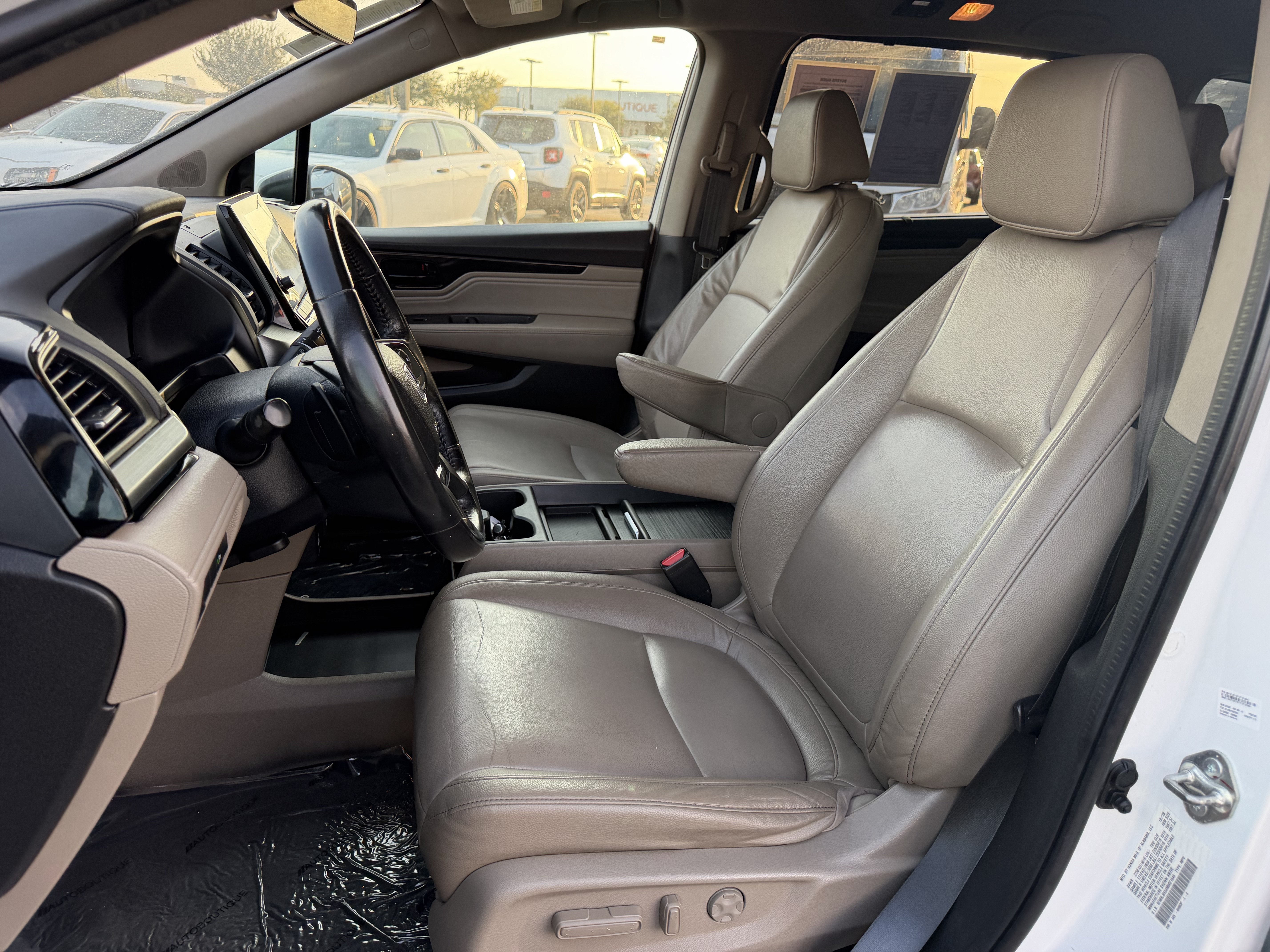 Used 2021 Honda Odyssey Touring image 23