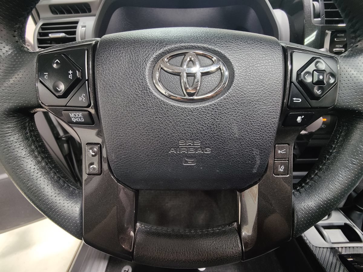 Used 2022 Toyota 4Runner TRD Off-Road Premium AWD/4WD image 38