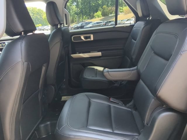 Used 2023 Ford Explorer XLT w/ Equipment Group 202A AWD/4WD image 13