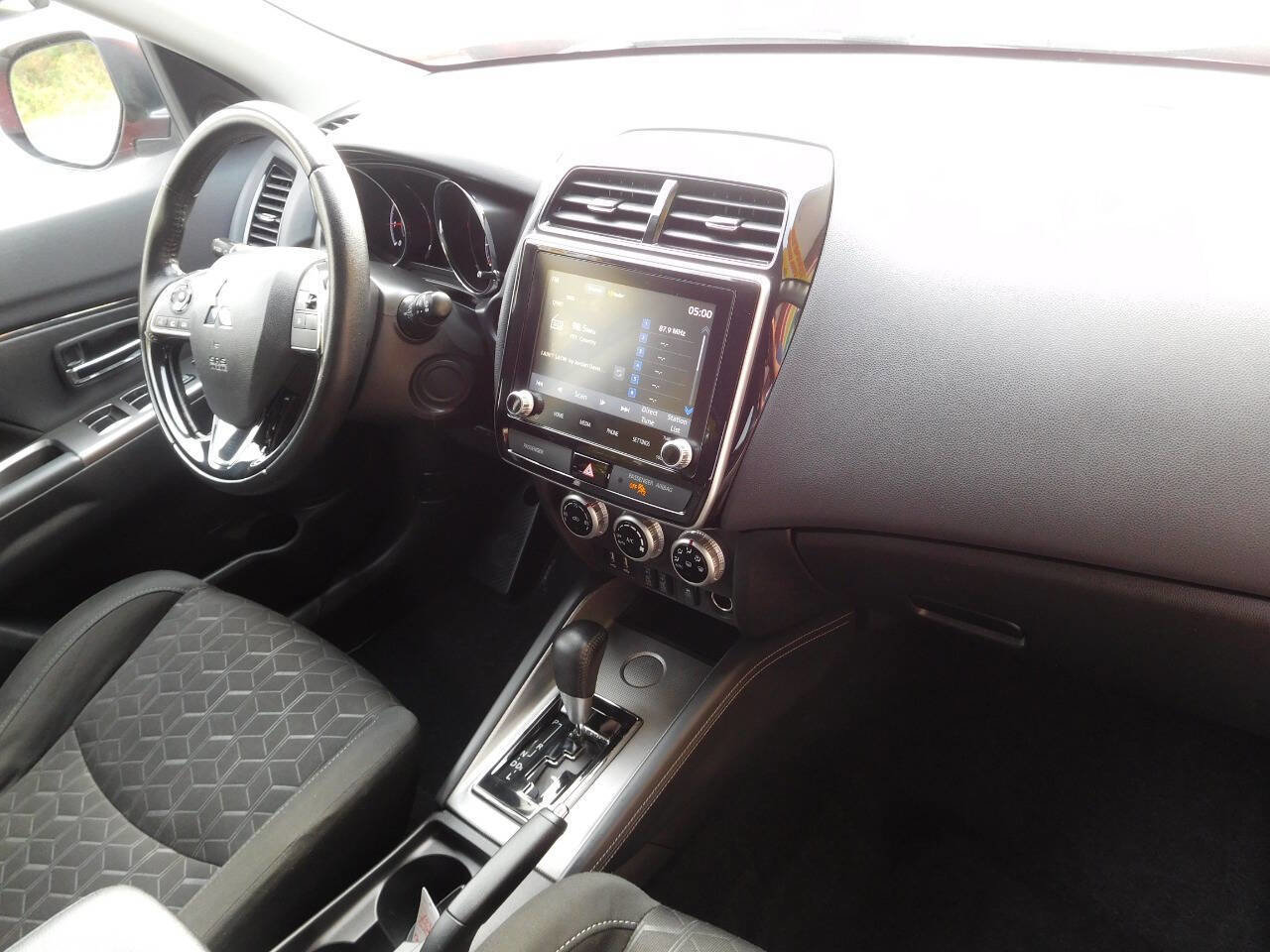 Used 2020 Mitsubishi Outlander Sport SE image 16