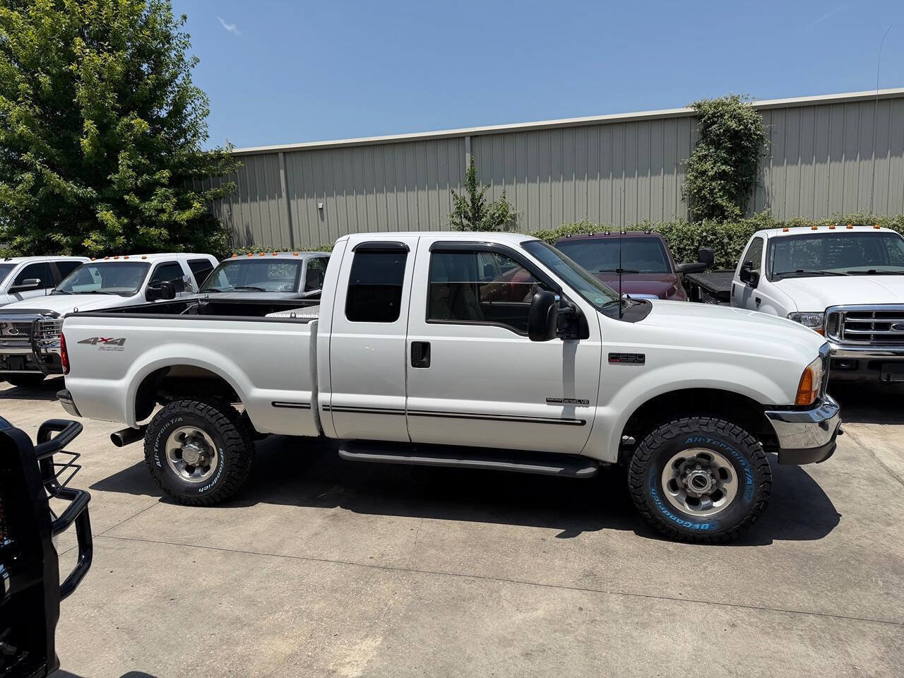 Used 1999 Ford F250 Lariat AWD/4WD image 9