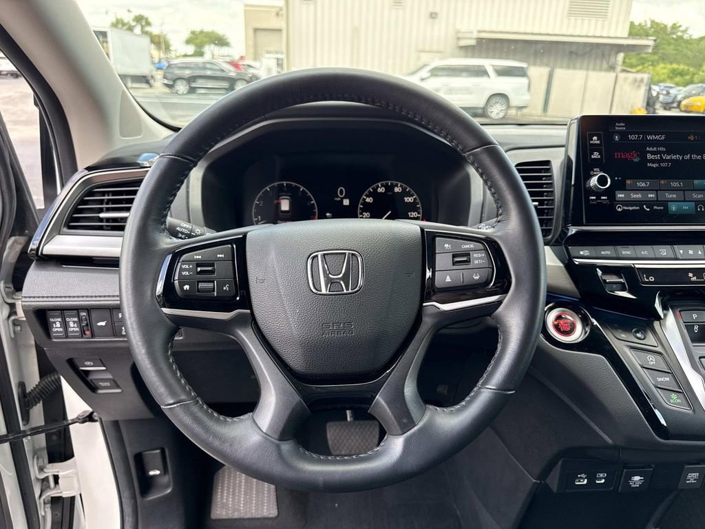 Used 2025 Honda Odyssey Touring image 28