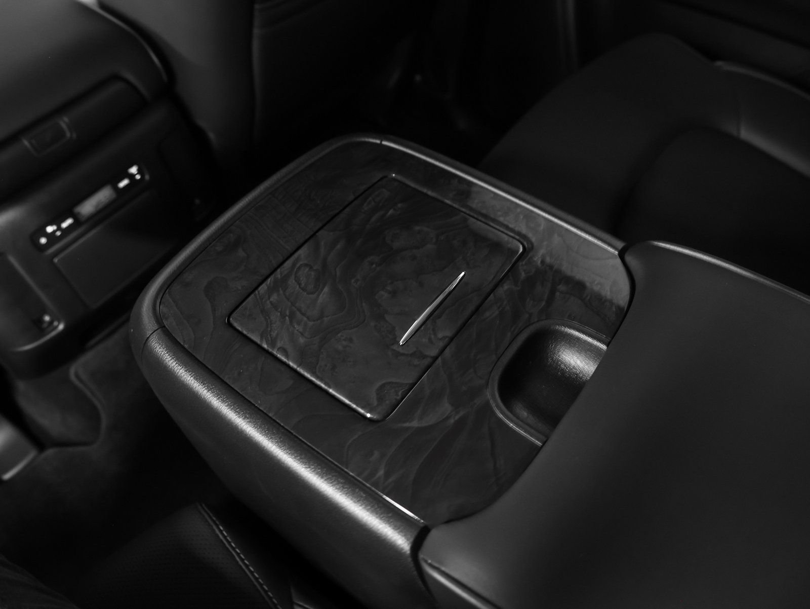 Used 2024 INFINITI QX80 Luxe w/ Cargo Package image 52