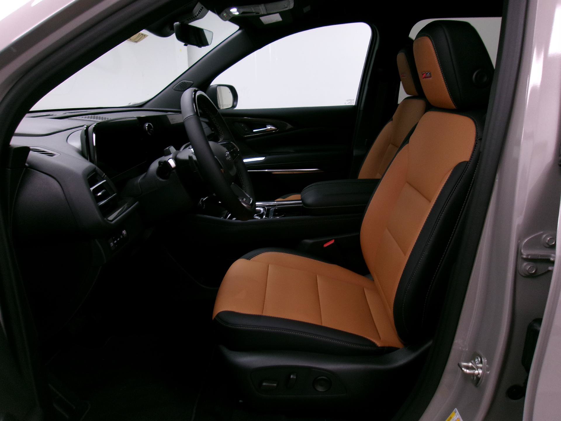 New 2027 Chevrolet Traverse Z71 w/ Enhanced Driving Package AWD/4WD image 9