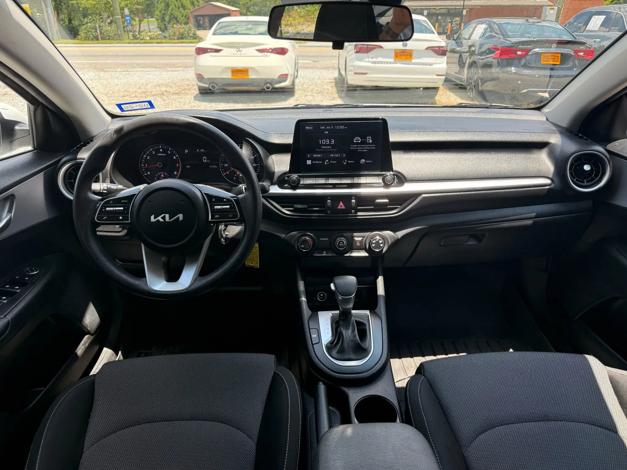 Used 2023 Kia Forte LXS image 4