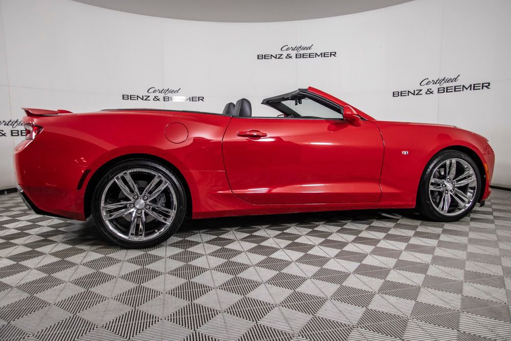 Used 2016 Chevrolet Camaro SS RWD image 5