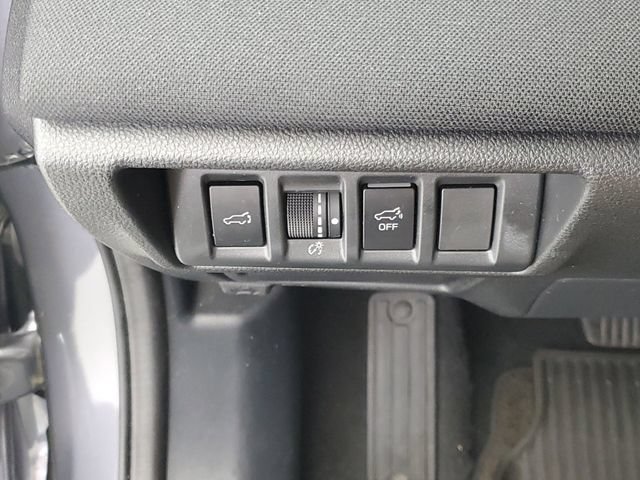 Used 2024 Subaru Outback Premium AWD/4WD image 32